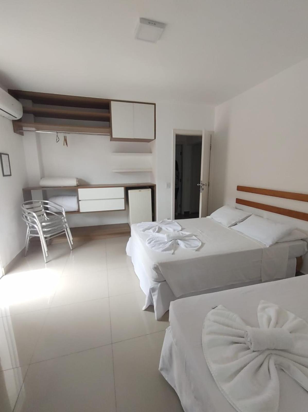 Hotel Enseada Beira Mar Гуаружа Екстер'єр фото